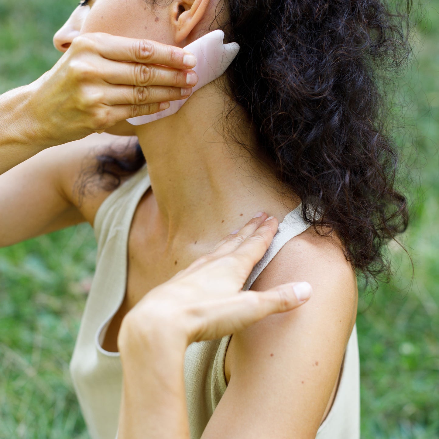 GUA SHA | Rosenquarz | Gesichtsmassage